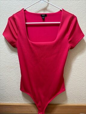 Express Hot Pink Square Neck Short Sleeve Body Contour Bodysuit Size M